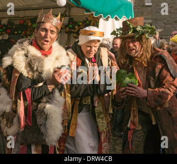 Members of the Penny Plain Theatre Company performing 'Hardcastle's Christmas Capers' at Grassington. Stock Photo