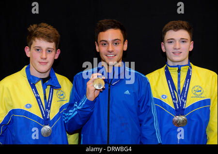 The medallists from the Mens 10m Final, L-R James Denny of City of Leeds Diving Club (Silver), Tom Daley of Plymouth Diving (Gold) and Matty Lee of City of Leeds Diving Club (Bronze), pose - Photo mandatory by-line: Rogan Thomson/JMP - 07966 386802 - 02/02/2014 - SPORT - DIVING - Southend Swimming and Diving Centre, Southend-on-Sea - British Gas Diving National Cup 2014 Day 3. Stock Photo