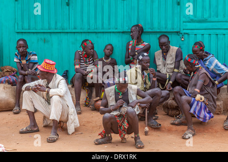 Hamer People At The Saturday Market At Dimeka, Omo Valley, Ethiopia Stock Photo