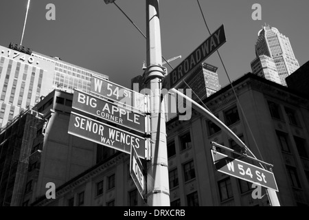 Street signs at the corner of Broadway and West 86th Street in Stock ...