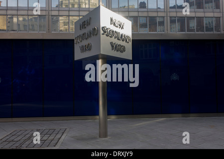 The Metropolitan Police's revolving sign their headquarters at New Scotland Yard in Westminster, London. Stock Photo