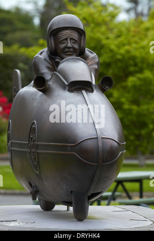 Burt Munro statue by sculptor Roddy McMillan, Queens Park, Invercargill, Southland, South Island, New Zealand Stock Photo