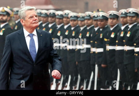 New Delhi, India. 05th Feb, 2014. President of Germany, Joachim Gauck (L), inspects a guard of honor during his welcome reception in New Delhi, India, 05 February 2014. President Gauck is in India on his six days official visit to strengthen the political and business ties between the two countries. Photo: WOLFGANG KUMM/dpa/Alamy Live News Stock Photo