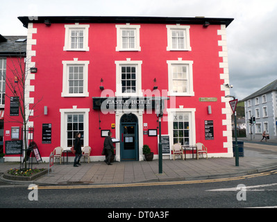 Exterior view of the Castle Hotel in Aberaeron, Ceredigion Wales UK KATHY DEWITT Stock Photo