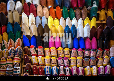 Oriental Maroccan slippers on display in Fez Stock Photo