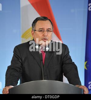 Berlin, Germany. 05th Feb, 2014. Egyptian Foreign Minister Nabil Fahmi during a press conference with the German Foreign Minister Frank-Walter Steinmeier in Berlin, Germany, 05 February 2014. Photo: PAUL ZINKEN/dpa/Alamy Live News Stock Photo