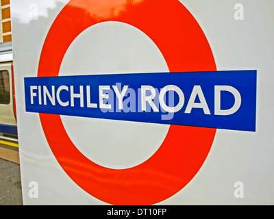 Roundel at Finchley Road Underground Station platform, London, England, United Kingdom Stock Photo