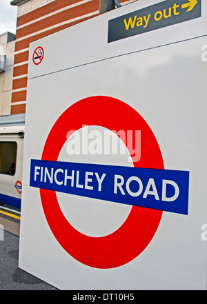 Roundel at Finchley Road Underground Station platform, London, England, United Kingdom Stock Photo