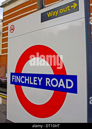 Roundel at Finchley Road Underground Station platform, London, England, United Kingdom Stock Photo