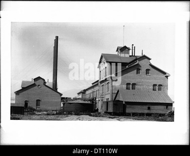 Exterior of a Beet Sugar processing plant in Chino, San Bernardino County, California, ca.1900 Stock Photo