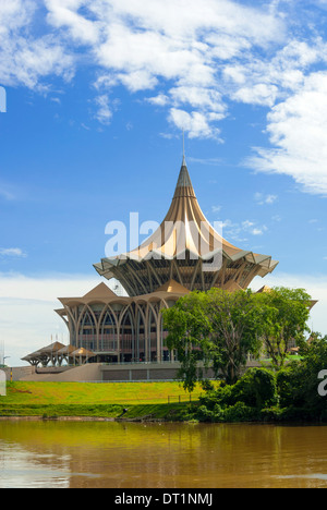 Dewan Undangan Negeri (DUN) Building, Sarawak River (Sungai Sarawak), Kuching, Sarawak, Malaysian Borneo, Malaysia Stock Photo