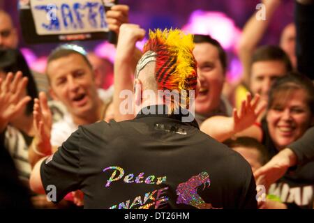 Liverpool, UK. 06th Feb, 2014. Peter Wright reacts to the fans during the first round of the Premier League Darts from the Echo Arena. Credit:  Action Plus Sports/Alamy Live News Stock Photo