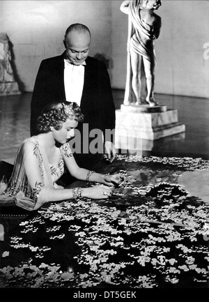 DOROTHY COMINGORE, ORSON WELLES, CITIZEN KANE, 1941 Stock Photo