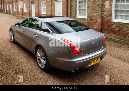 Jaguar XJ Portfolio 3.0 litre V6 in elegant surroundings Stock Photo