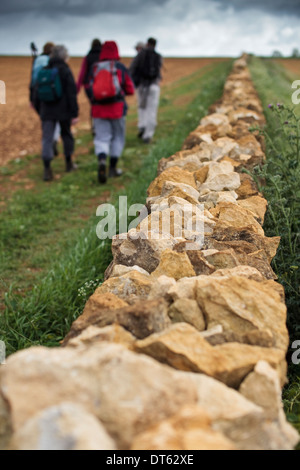 Walkers on the Winchcombe Way, Cotswolds, UK Stock Photo