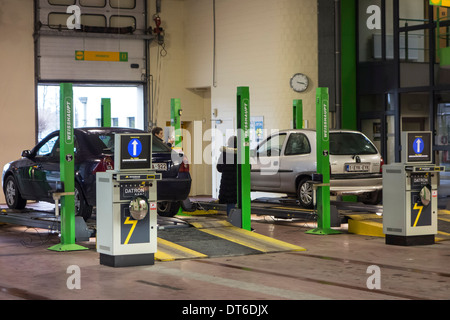 Inspection of cars in MOT testing centre for a yearly motor vehicle inspection Stock Photo