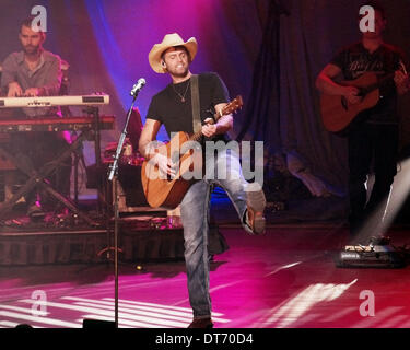 Toronto, Canada. 9th Feb 2014. Canadian Country Music singer Dean Brody performs at Hamilton Place Theatre in Hamilton. (D.Brown/EXImages/Alamy live News) Stock Photo