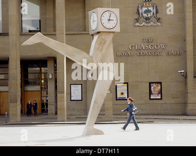 George Wylie's Running Clock Killermont Street Glasgow Stock Photo