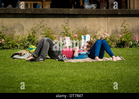 Students reading in Museum Gardens, York Stock Photo