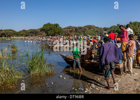 The Fish Market, Lake Hawassa, Hawassa, Ethiopia Stock Photo