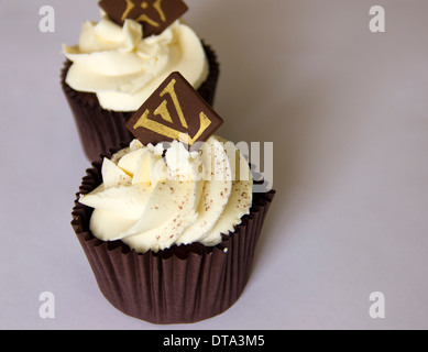 Louis Vuitton Purse Cupcakes by ninja2of8 on DeviantArt