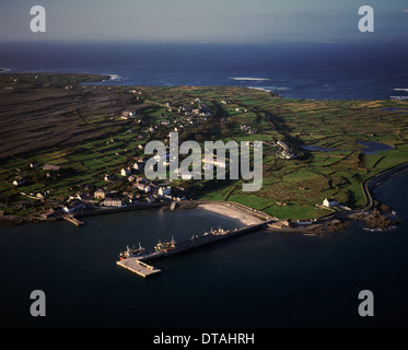 Vintage Image Circa 1970: Kilronan Harbour, Inishmore Island, The Aran Islands, Off County Galway, Ireland Stock Photo