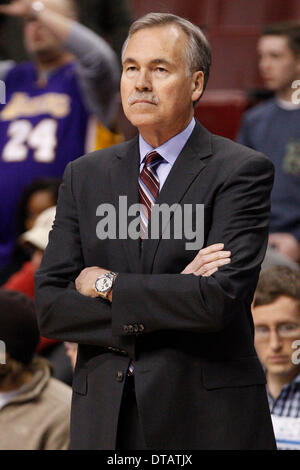 February 7, 2014: Los Angeles Lakers head coach Mike D'Antoni looks on during the NBA game between the Los Angeles Lakers and the Philadelphia 76ers at the Wells Fargo Center in Philadelphia, Pennsylvania. The Lakers won 112-98. (Christopher Szagola/Cal Sport Media) Stock Photo