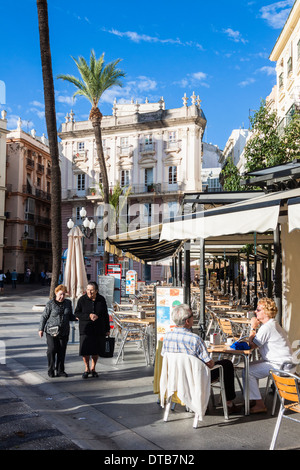 Tourists at a terrace cafe in Cadiz, Andalusia, Spain Stock Photo