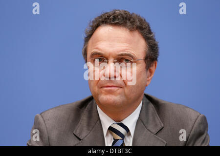 Berlin, Germany.February 14th, 2014. German Agriculture Minister Hans-Peter Friedrich (CSU) withdraws because of case Edathy. / Picture: (Archiev Picture  November 20th, 2013) Hans-Peter Friedrich (CSU), former German Minister of Interior and actually Minister of Agriculture, during a Press conference at Federal press conference in Berlin. Stock Photo