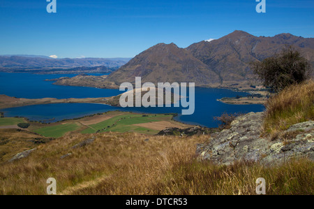 Lake Wanaka At South island of New Zealand Stock Photo - Alamy