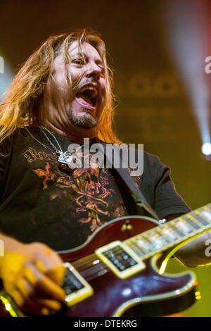 Detroit, Michigan, USA. 16th Feb, 2014. Guitarist PETE EVICK of The Bret Michaels Band performing on there 'Rock For Jobs'' concert at The Motor City Casino Soundboard in Detroit MI on February 16th 2014 Credit:  Marc Nader/ZUMA Wire/ZUMAPRESS.com/Alamy Live News Stock Photo