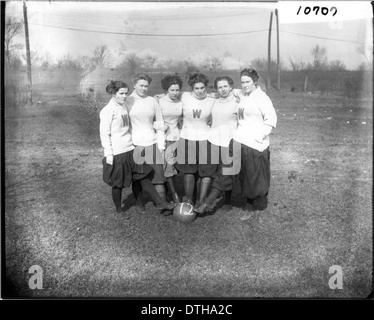 Western College basketball team ca. 1910 Stock Photo