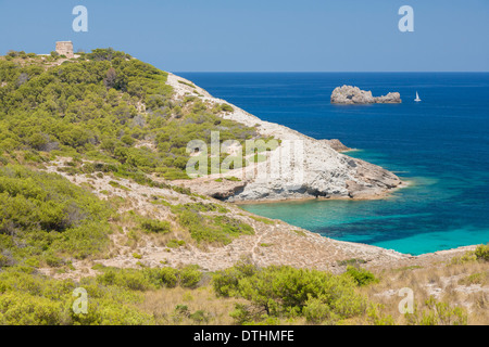 Northeast coast of Majorca. Faralló d'Albarca isle and Torre d'Albarca pirate watchtower. Artà, Balearic islands, Spain Stock Photo