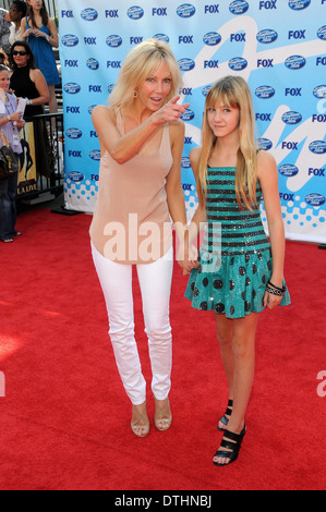 Heather Locklear and daughter Ava at the 'American Idol' Grand Finale 2009. Nokia Theatre, Los Angeles, CA. 05-20-09 Stock Photo