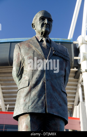 Statue Of Sir Tasker Watkins VC By Roger Andrews, Outside Of The ...