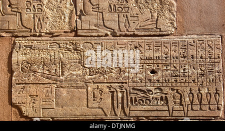 Relief from the Red Chapel of Hatshepsut which was demolished by her successor Tuthmosis III. Stock Photo