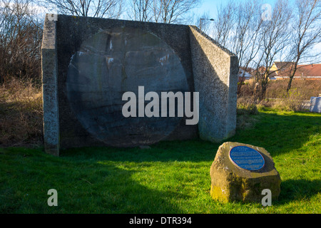 Concrete sound mirror or reflector of the Redcar Early Warning Station built to detect enemy aircraft in the First World War Stock Photo