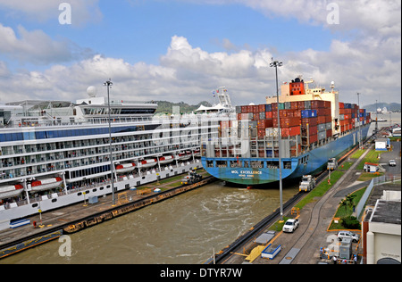 Norvegian star cruise boat in Panama canal Miraflores locks Stock Photo ...