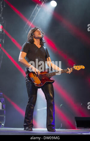 Rockford, Illinois, USA. 20th Feb, 2014. REID PERRY of The Band Perry performs live at BMO Harris Bank Center in Rockford, Illinois © Daniel DeSlover/ZUMAPRESS.com/Alamy Live News Stock Photo