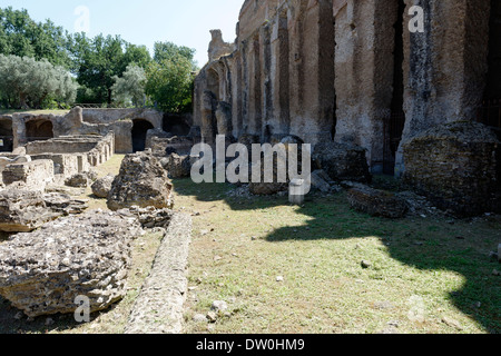 View ruins Praetorium imperial residential area Villa Adriana Tivoli Italy Hadrian’s villa; built by the Stock Photo