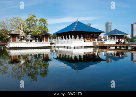 The ‘seema malaka Temple’ - an assembly hall for monks in the picturesque Beira Lake, designed by famous architect Geoffrey Bawa Stock Photo