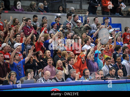 SMU fans cheer of a NCAA mens basketball game between the Louisville ...