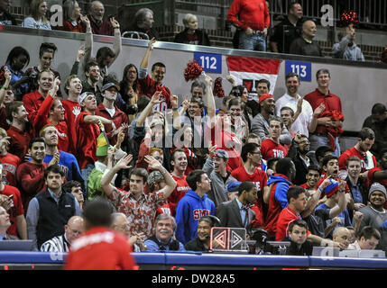 SMU fans cheer of a NCAA mens basketball game between the Louisville ...