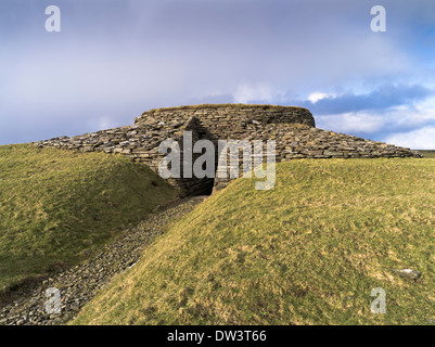 dh Quoyness chambered cairn SANDAY ISLAND ORKNEY ISLES Scotland Neolithic burial site uk britain Elsness mound bronze age tomb entrance Stock Photo