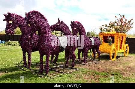 Spalding Springfields Flower Festival and Parade of Floats Lincolnshire.England Stock Photo