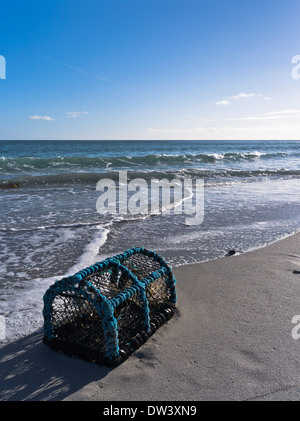 dh Newark Bay SANDAY ISLAND ORKNEY ISLES Fishing Crab pot lobster creel sand beach sea isolated Stock Photo