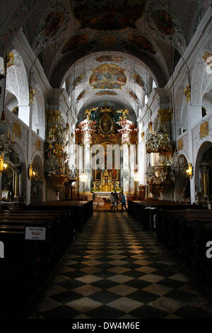 Nave of the Klagenfurt Cathedral. The cathedral and parish church of Sts. Peter and Paul, short name Klagenfurt Cathedral, Carinthia, Austria. Photo: Klaus Nowottnick Date: June 28, 2013 Stock Photo