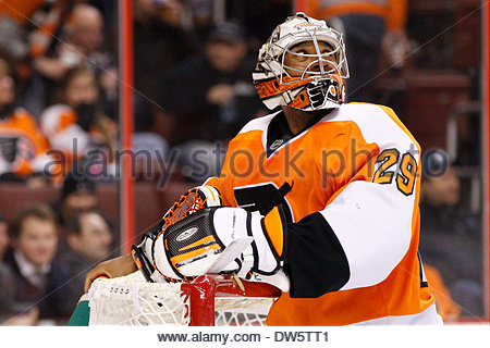february 6 2014 philadelphia flyers center zac rinaldo 36 talks flyers game february 27