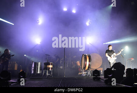 Norfolk, Virginia, USA. 28th Feb, 2014. Imagine Dragons live at the Constant Center. Credit:  Jeff Moore/ZUMA Wire/ZUMAPRESS.com/Alamy Live News Stock Photo