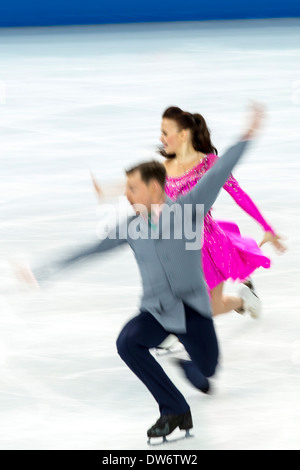 Julia Zlobina and Alexei Sitnikov (AZE)performing in the Ice Dance